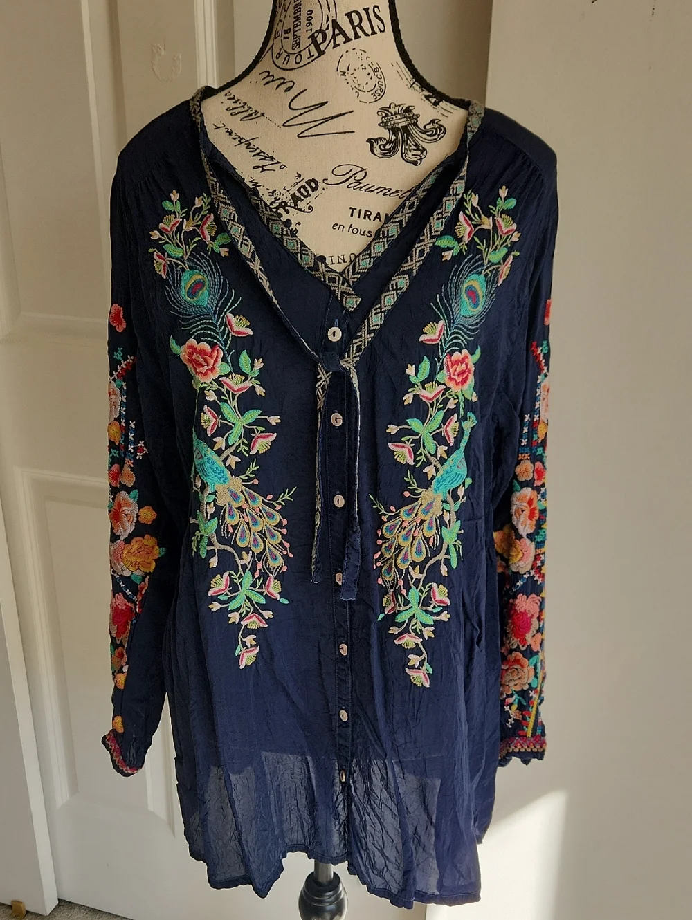 Johnny Was Navy Embroidered Peacock Tunic Top SZ M - Picture 1 of 3